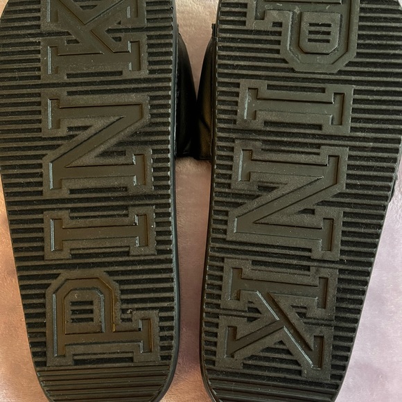 Pink Boutique slides - Picture 4 of 4